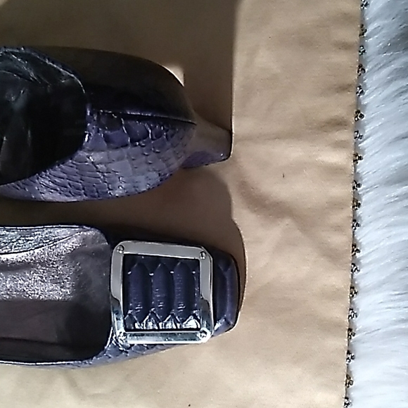 ADRIENNE VITTADINI PUMPS NAVY SILVER HARDWARE  LEATHER - Picture 5 of 6